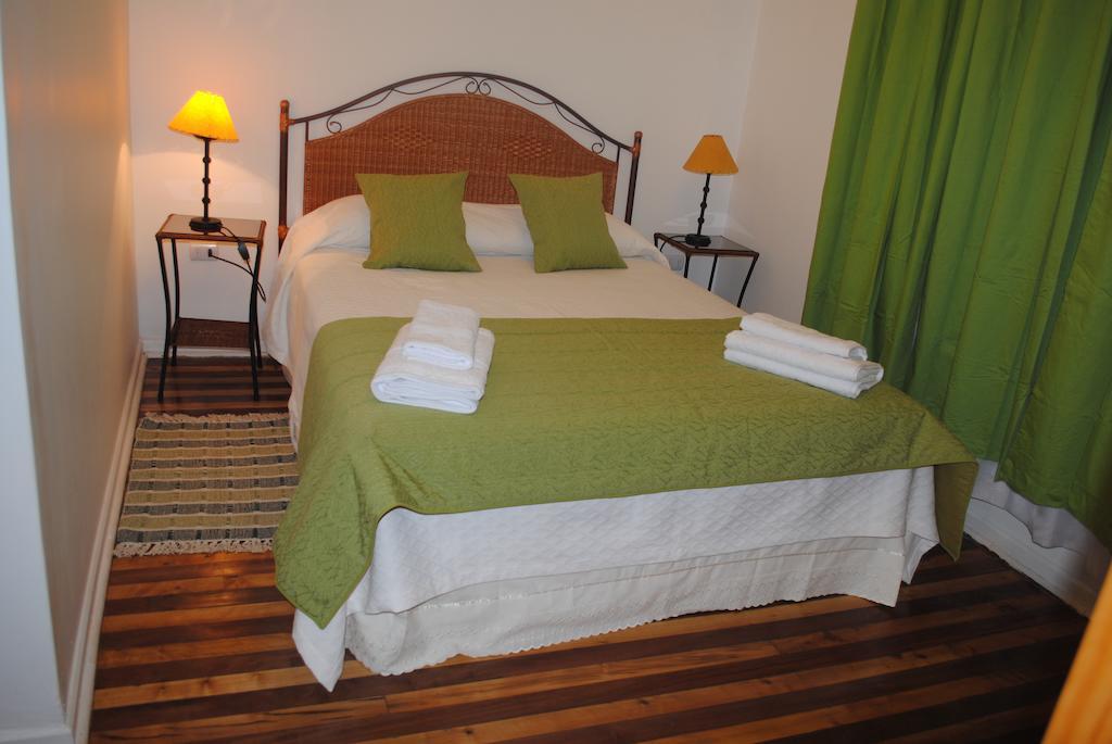 Hostal Petit Verdot Santa Cruz Quarto foto